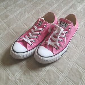 Pink converse